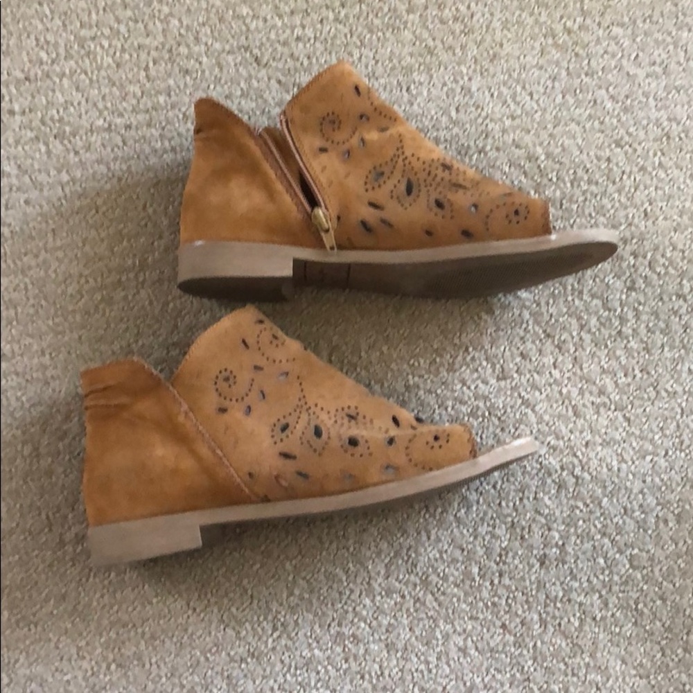 Open toed booties
